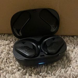 JBL Endurance Race TWS